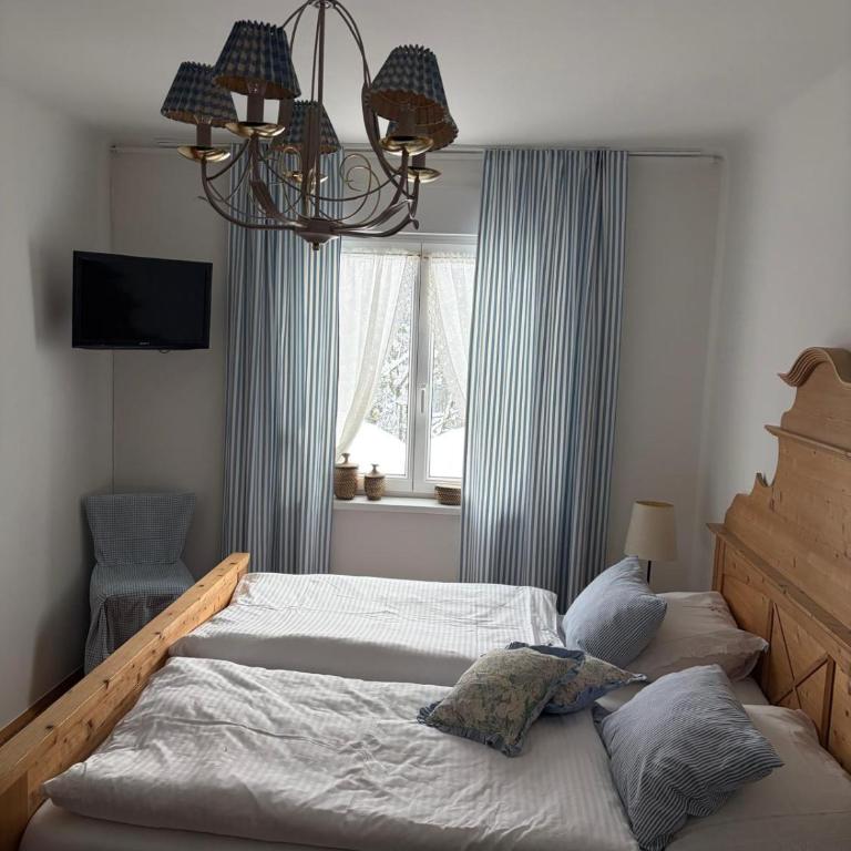 Gasthof Safran - Doppelzimmer - 13