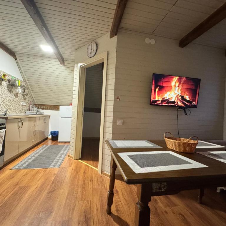 White House Žabljak - Quadruple Room with Mountain View - 4