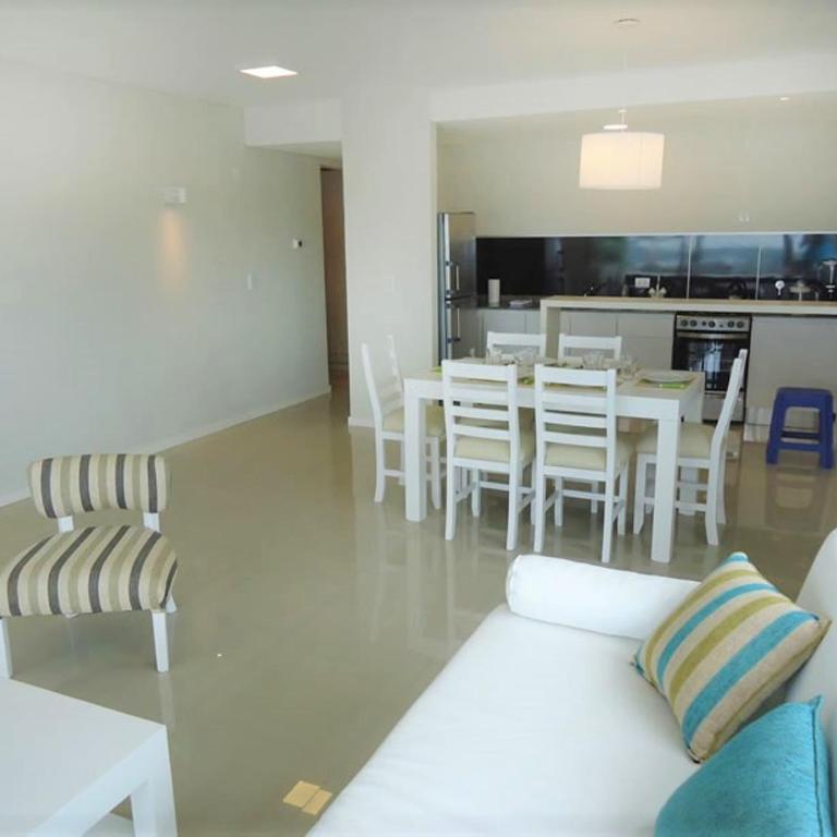 Departamentos frente al mar 108 y el mar - Two-Bedroom Apartment with Sea View - 7