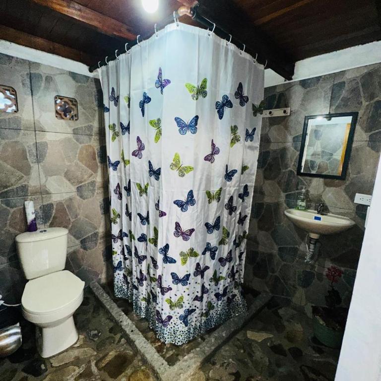 Titiribi-Antioquia- Cabaña el sol - Habitación Deluxe (2 adultos + 1 niño) - 36