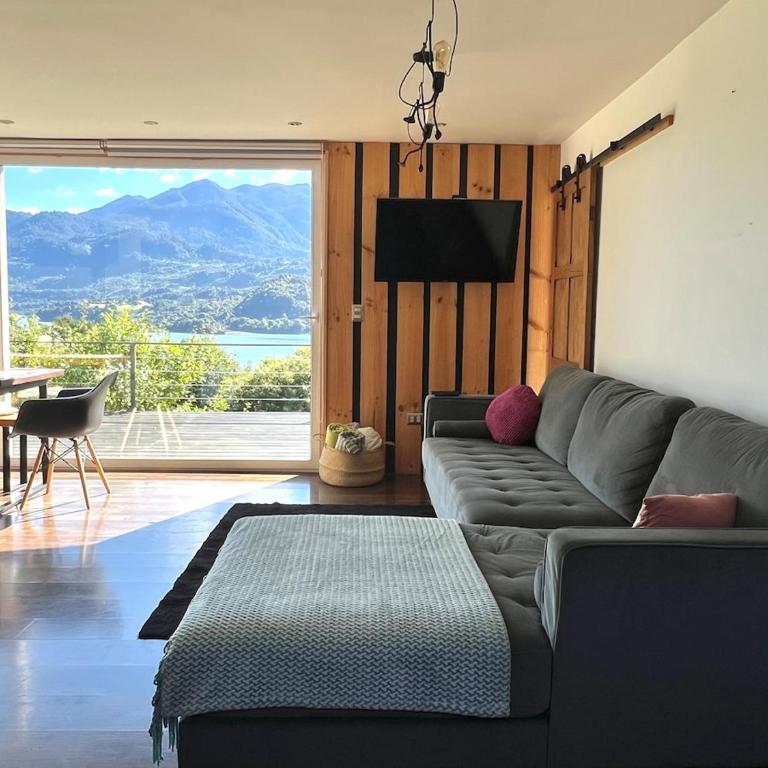 Minimalist style house - Cochamó - Two-Bedroom House - 1