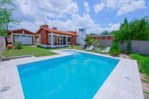Casa entera - Casa de 3 dormitorios - 4