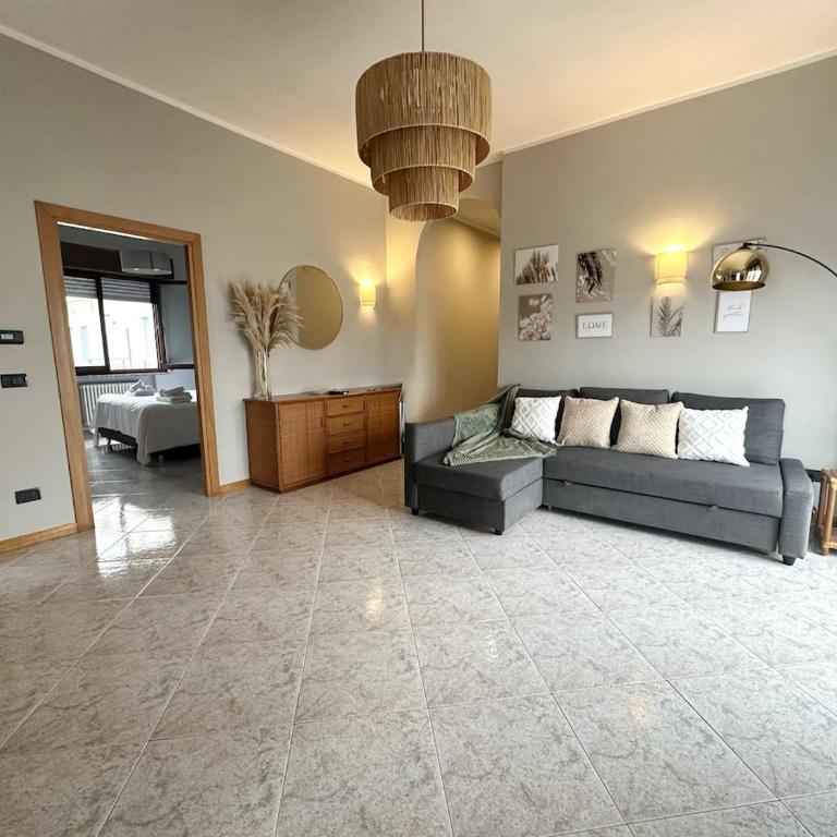 Vivere il Mare dall Attico - Spazioso Elegante e a Pochi Passi dalla Spiaggia - Garage Privato - Appartamento con 2 Camere da Letto - 1