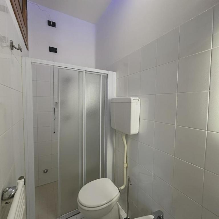 Vivere il Mare dall Attico - Spazioso Elegante e a Pochi Passi dalla Spiaggia - Garage Privato - Appartamento con 2 Camere da Letto - 2