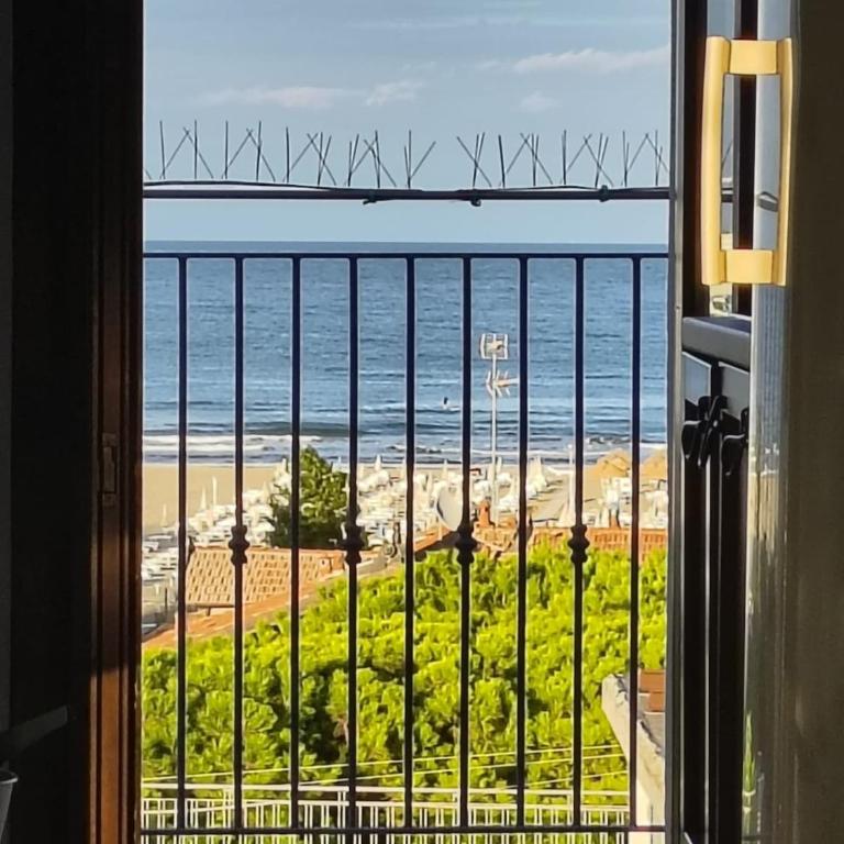Vivere il Mare dall Attico - Spazioso Elegante e a Pochi Passi dalla Spiaggia - Garage Privato - Appartamento con 2 Camere da Letto - 20