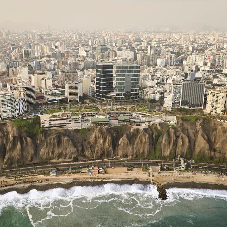 Artline Barranco - One-Bedroom Apartment with Garden View - 13