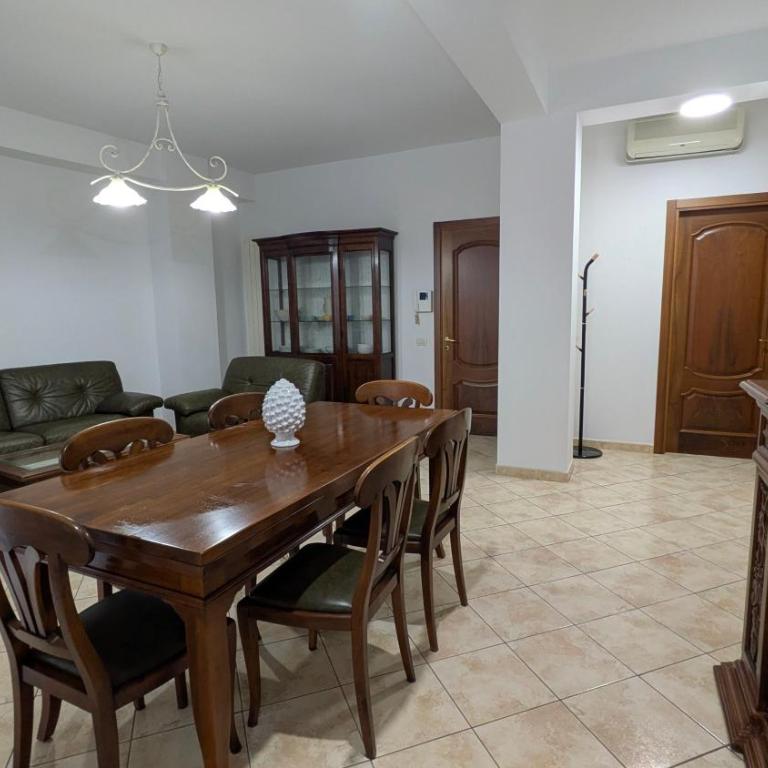 Casa Migliore - con garage privato - Casa con 2 Camere da Letto - 1