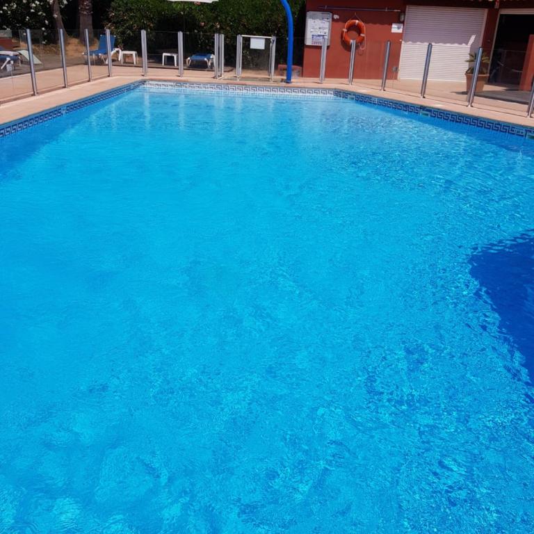 Studio Albatros Terrasse en RDJ Parking privé Piscine proche Golf, Tennis Grasse - Studio avec Terrasse - 3