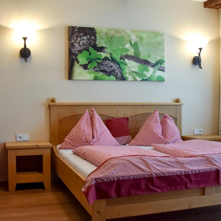 Weingut Buschenschank Schneiderannerl - Großes Doppelzimmer - 3