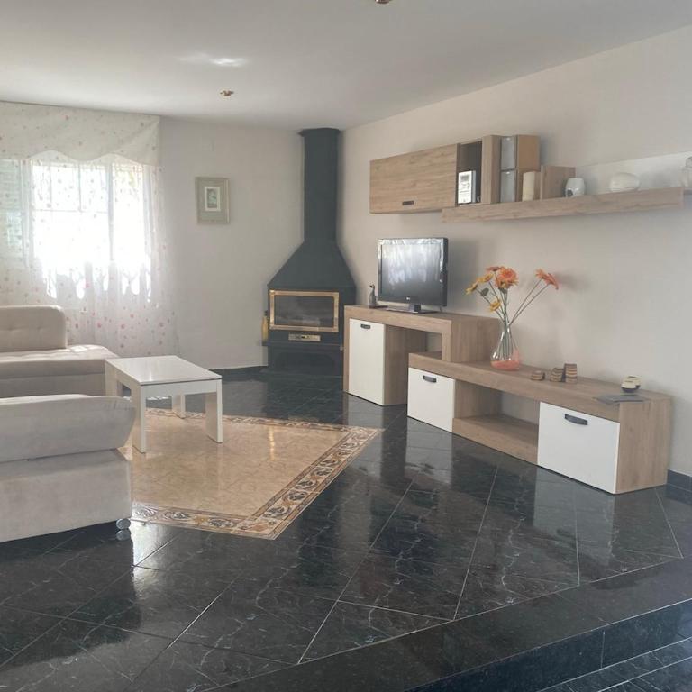 Villamor - Villa with Private Pool - 18