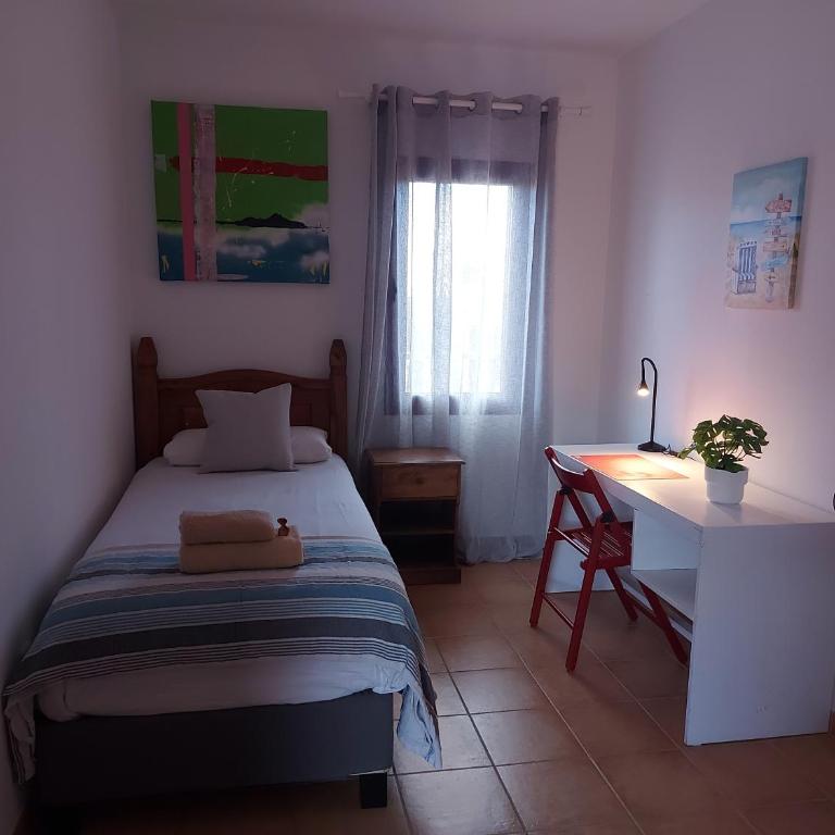 villa Mimosa - Three-Bedroom House - 38