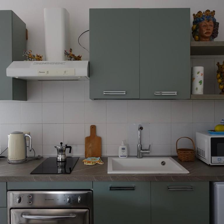 Casa Vacanze Flavia - Appartamento con 2 Camere da Letto e Balcone - 5