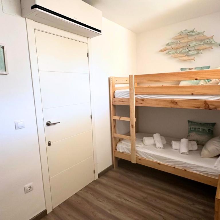 Apartamento en primera línea de playa - Vilabay - Two-Bedroom Apartment - 10