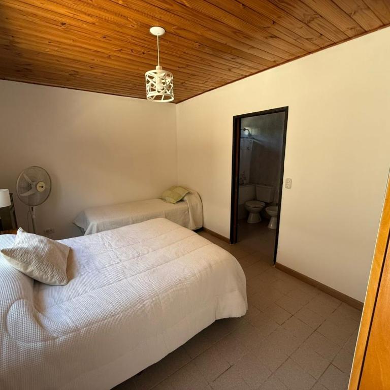 Departamento Semi Céntrico en Necochea con Garaje y Patio - One-Bedroom Apartment - 6