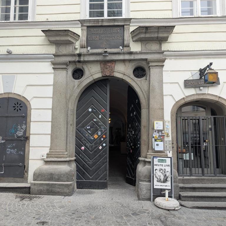 Stylish Old Town Apartment with Infrared Sauna - Apartment mit 1 Schlafzimmer und Balkon - 28