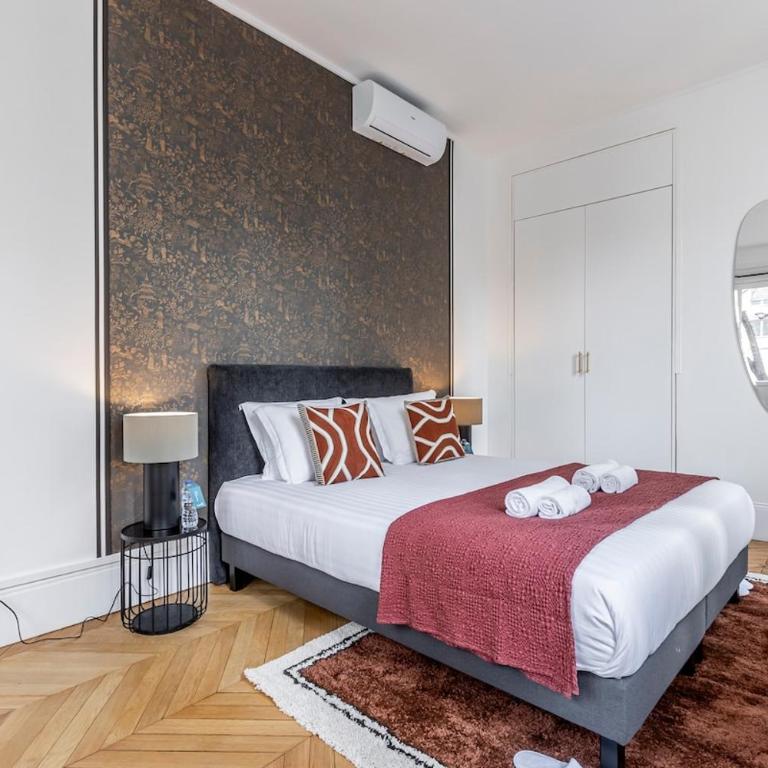 A1# 8people # 4Bedrooms # Wagram # AC # Paris 8 - Four-Bedroom Apartment - 9