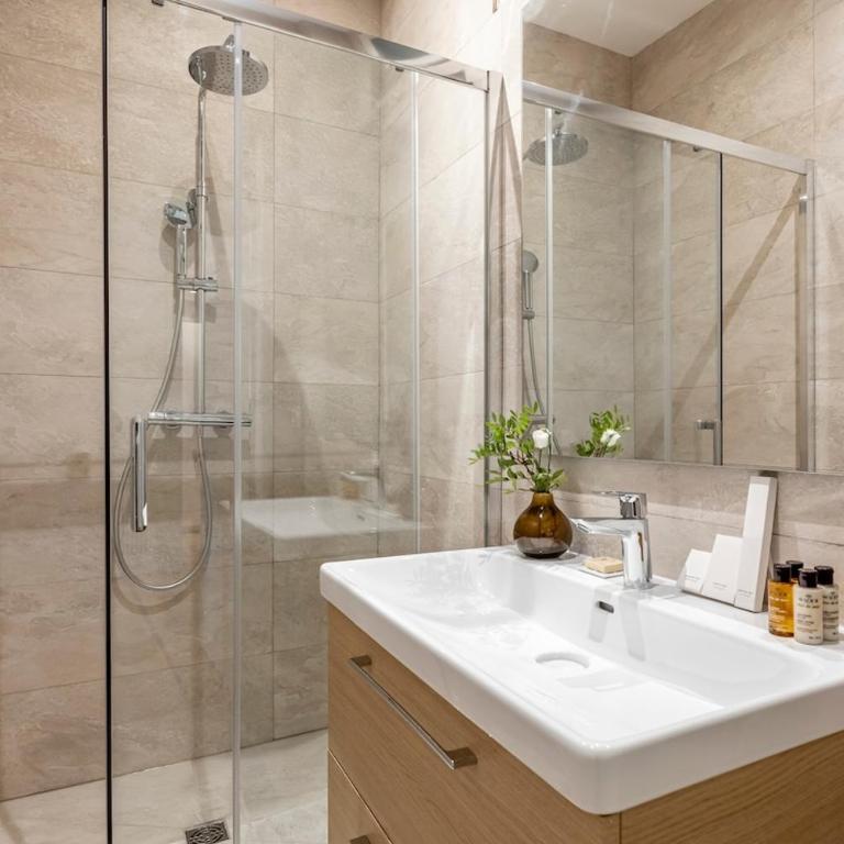 A1# 8people # 4Bedrooms # Wagram # AC # Paris 8 - Four-Bedroom Apartment - 22