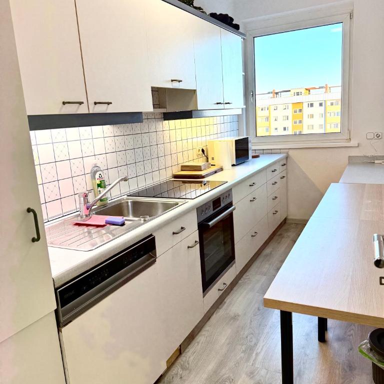Perfekt für Monteure - 5 Einzelbetten - Two-Bedroom Apartment - 14