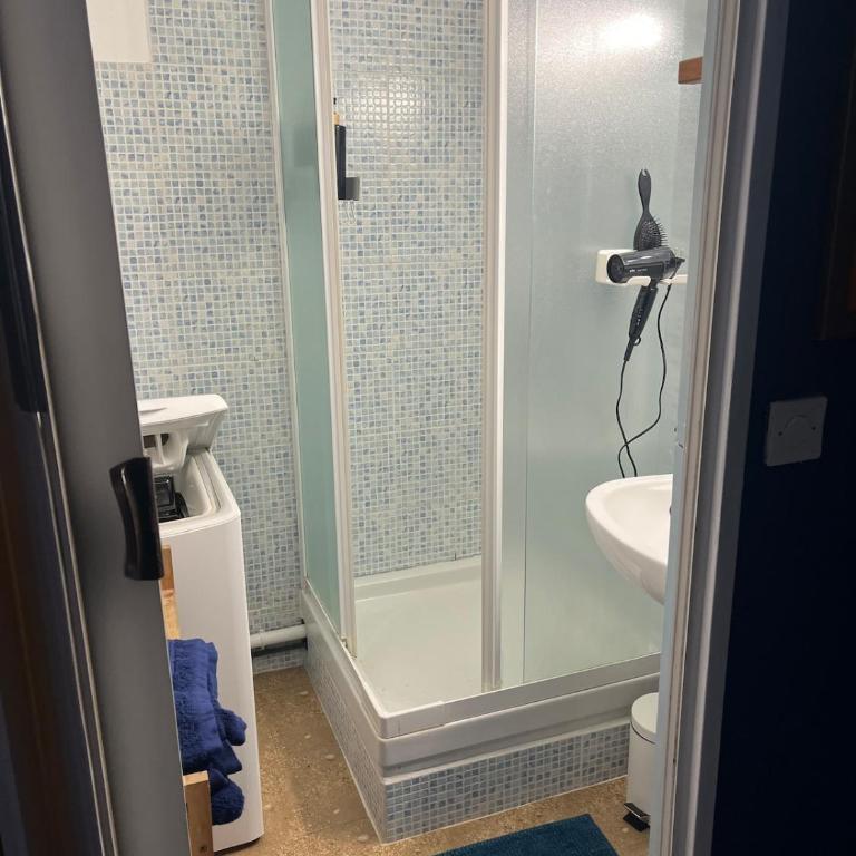 Quiet, cozy and central Beach Apartment with Pool &Terrasse - Appartement 1 Chambre - 13