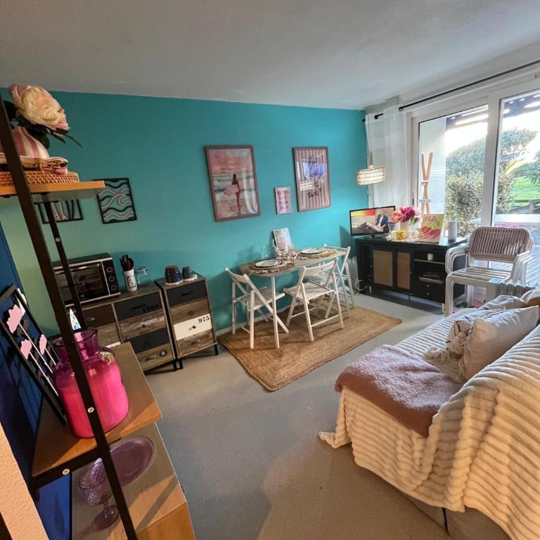 Quiet, cozy and central Beach Apartment with Pool &Terrasse - Appartement 1 Chambre - 3