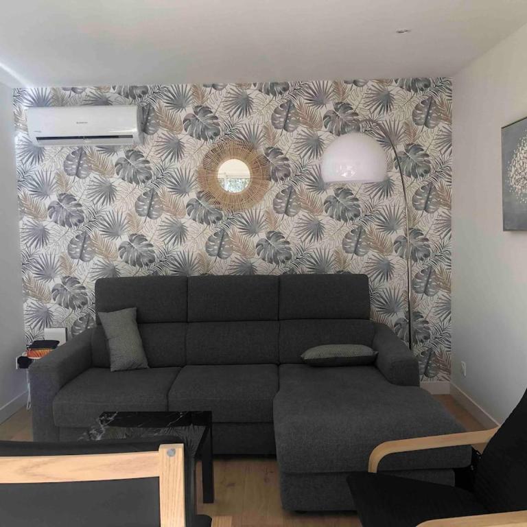 Maison la Londe - Three-Bedroom House - 36