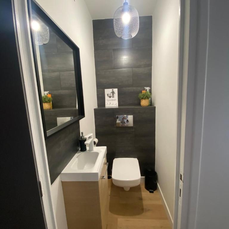 Maison la Londe - Three-Bedroom House - 21