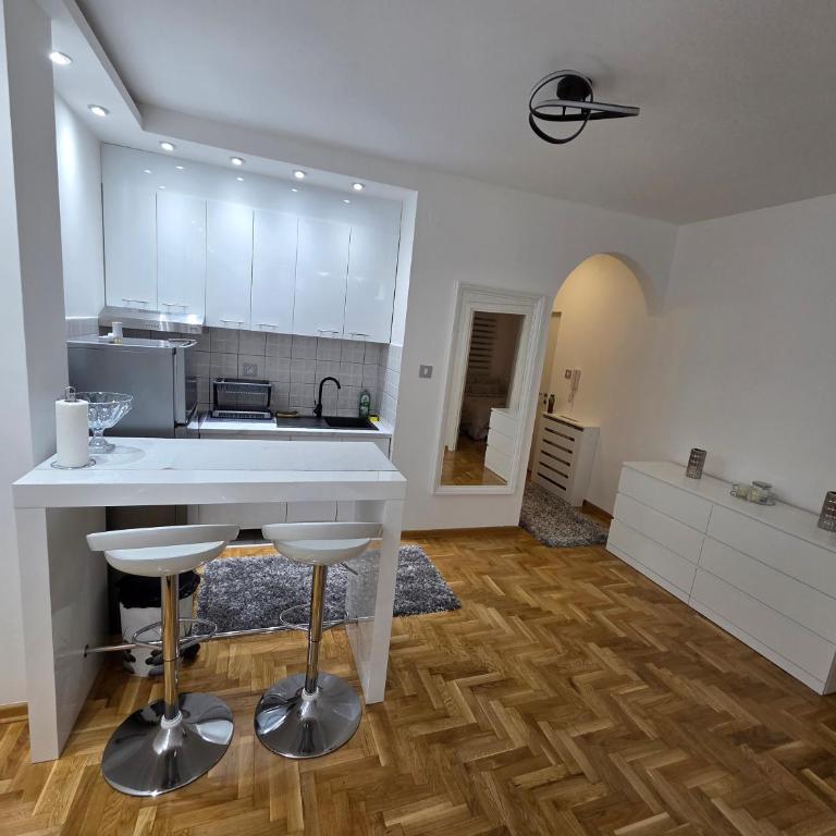 Apartman Emilija - One-Bedroom Apartment - 9