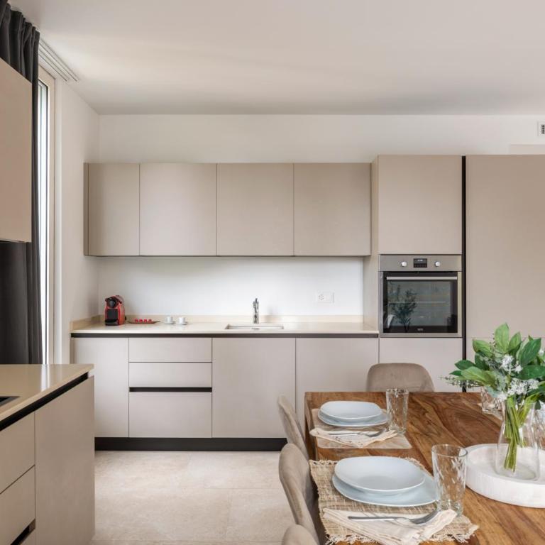 Schloss Locarno - Suites & Apartments - Deluxe Apartment mit 3 Schlafzimmern - 5