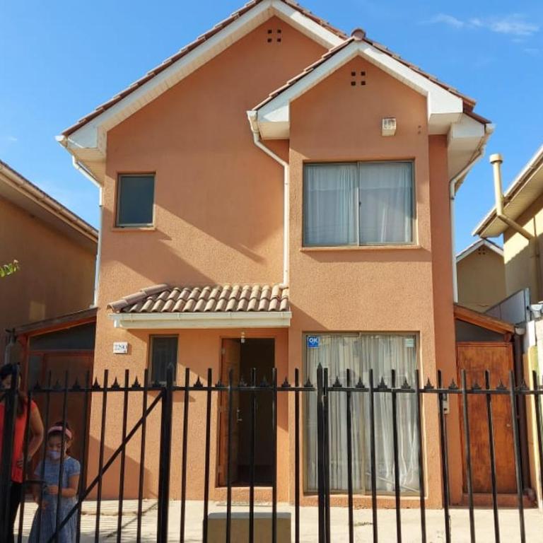Arriendo Casa Verano - Three-Bedroom House - 1