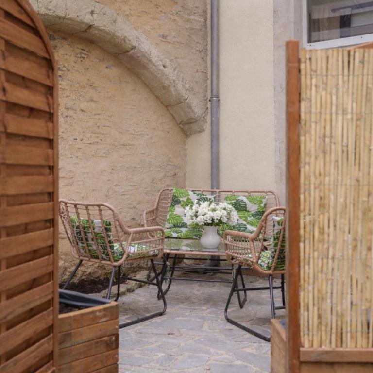charmant studio avec terrasse exterieure - coeur de ville - Monolocale Deluxe - 5