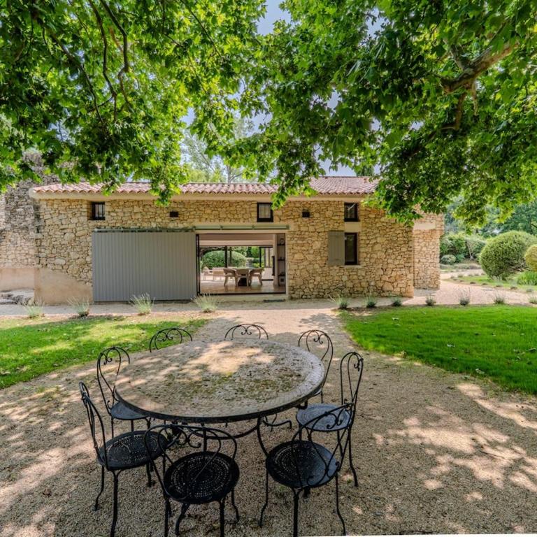 Magnifique villa au coeur de la campagne de Gordes - Villa - 43