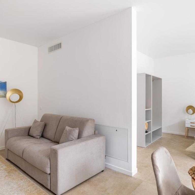 Schloss Locarno - Suites & Apartments - Deluxe Studio mit Queensize-Bett - 6