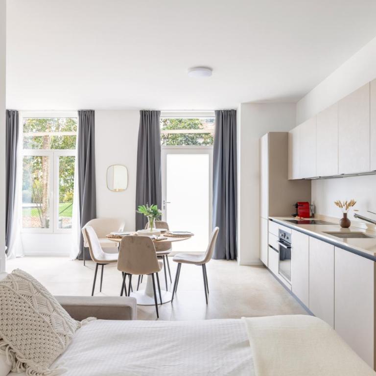 Schloss Locarno - Suites & Apartments - Deluxe Studio mit Queensize-Bett - 4
