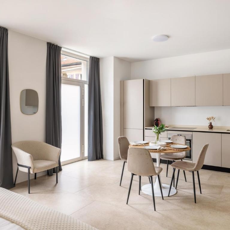 Schloss Locarno - Suites & Apartments - Deluxe Studio mit Queensize-Bett - 5