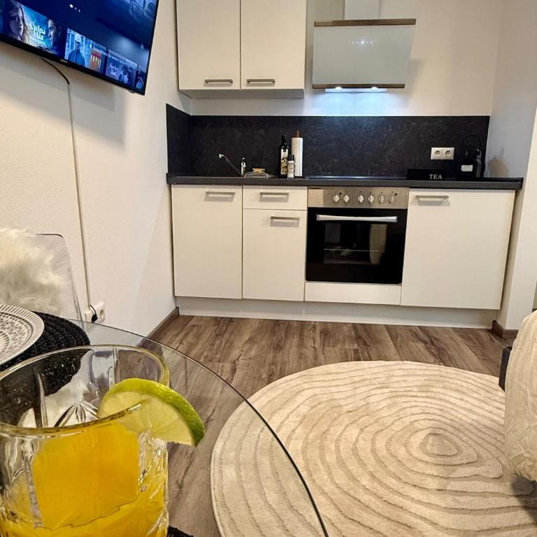 Moderne Erdgeschosswohnung - zentrumsnah & self check in - Appartamento - Piano Terra - 4