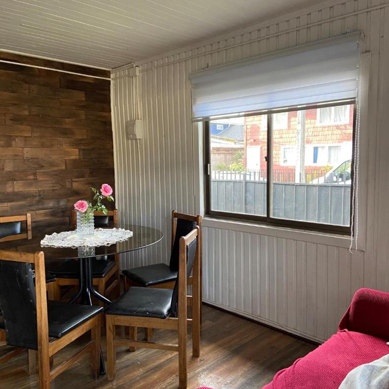 Casa Vacacional - Two-Bedroom House - 2