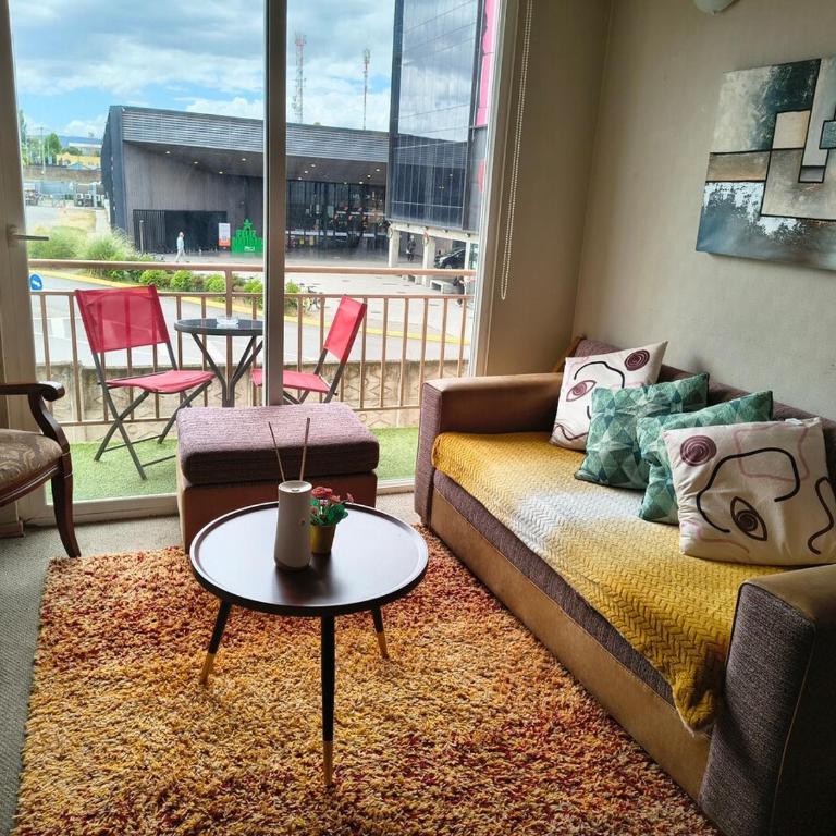 Departamento central, Frente a Vivo Outlet Mall - Three-Bedroom Apartment - 1