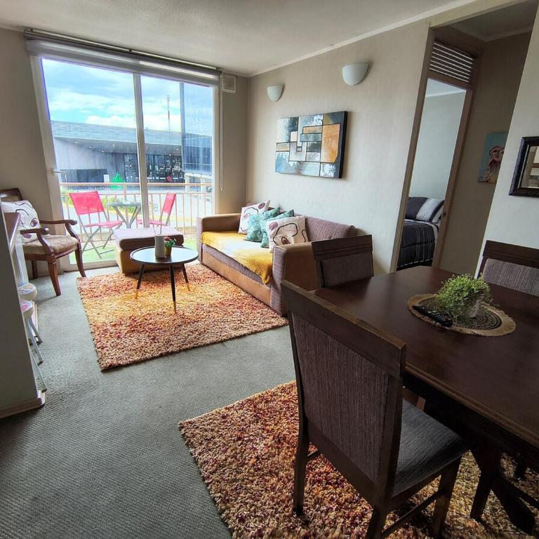 Departamento central, Frente a Vivo Outlet Mall - Three-Bedroom Apartment - 2