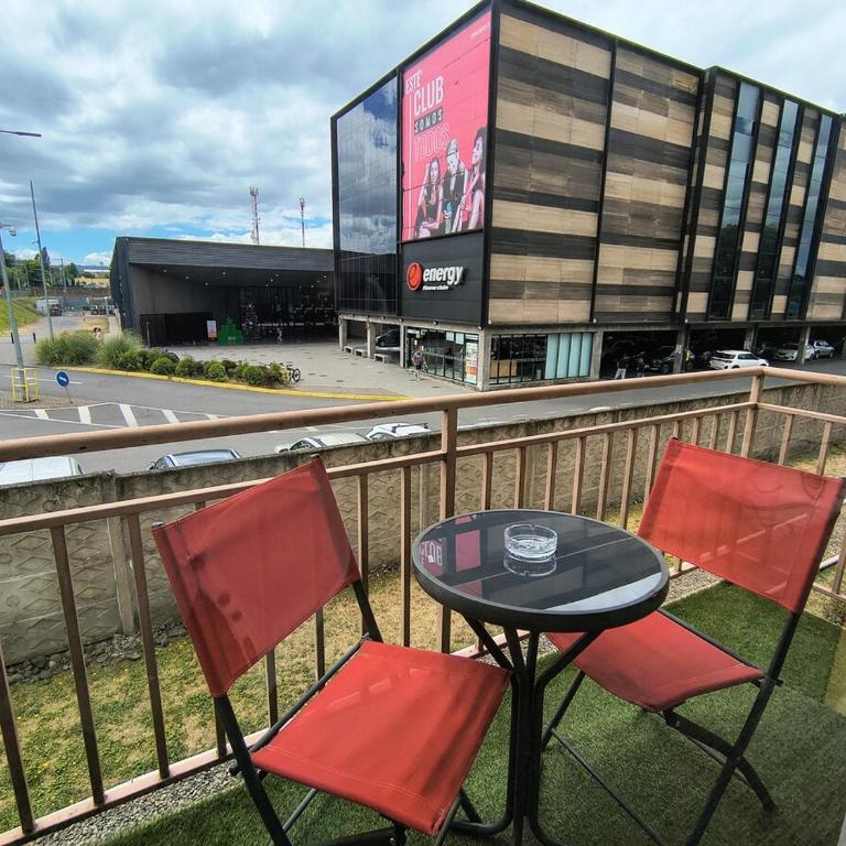 Departamento central, Frente a Vivo Outlet Mall - Three-Bedroom Apartment - 13