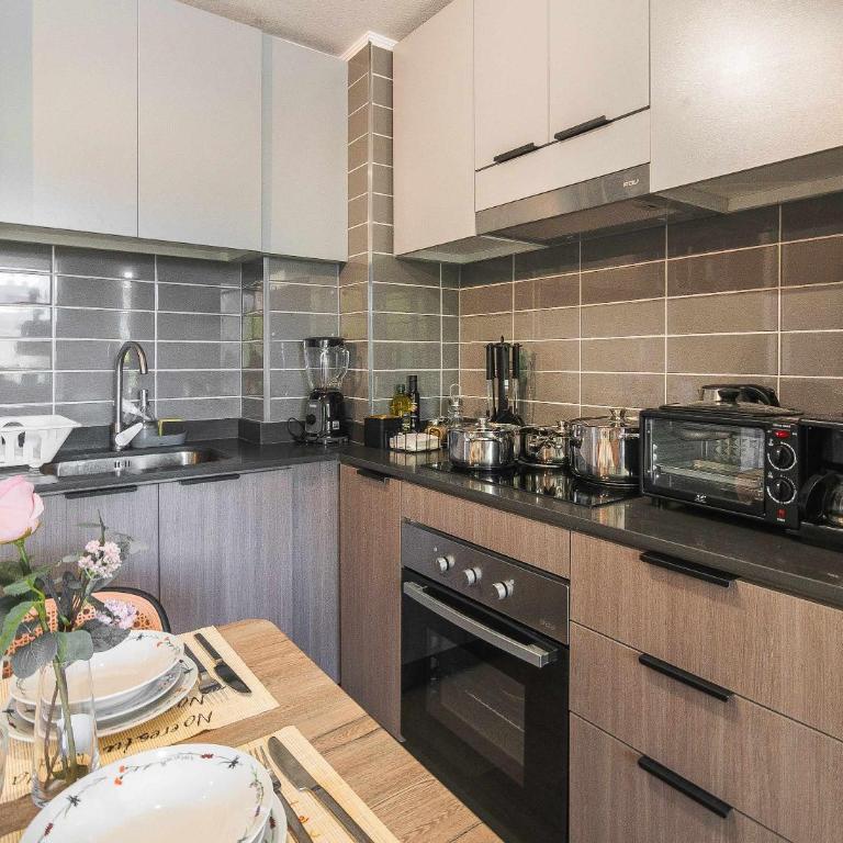 HOM I 2D2B Full equipado, Estacionamiento, Wifi, Gimnasio, Santiago Centro - Apartment - 13