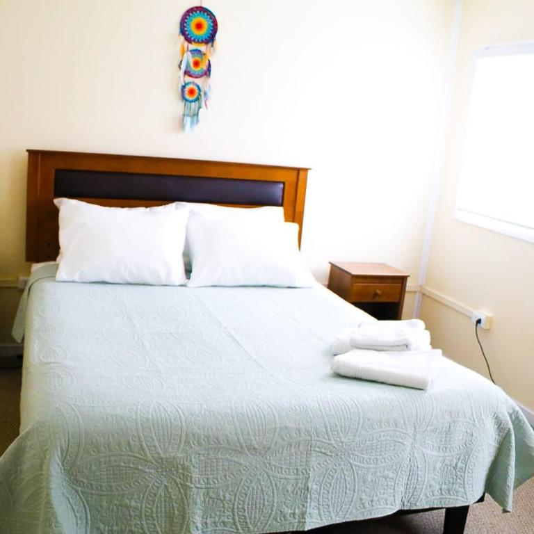 Hostal Turpial Patagonia - Double Room with Private Bathroom - 1