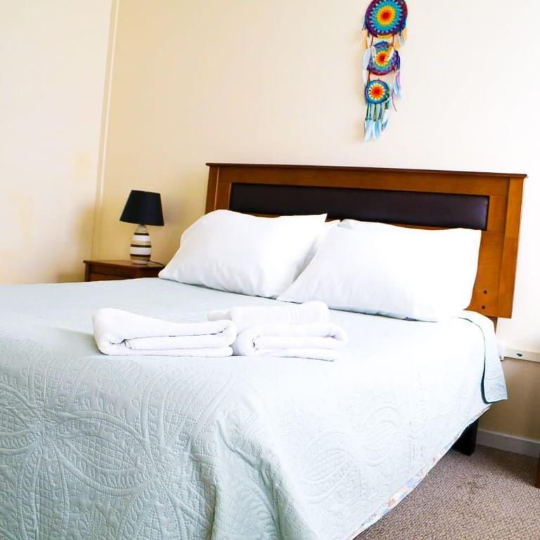 Hostal Turpial Patagonia - Double Room with Private Bathroom - 3
