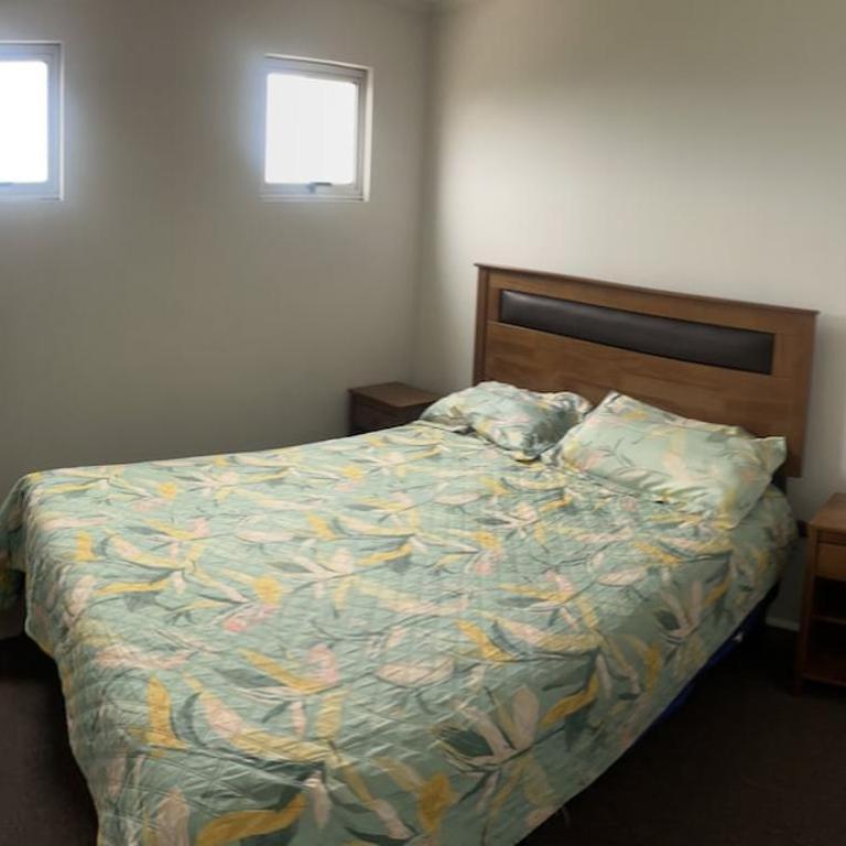 Serene Escape, comodidad y encanto - Three-Bedroom Apartment - 6
