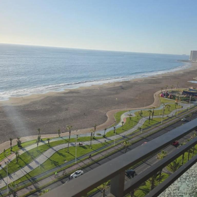 Departamento Iquique, frente playa brava - One-Bedroom Apartment - 1