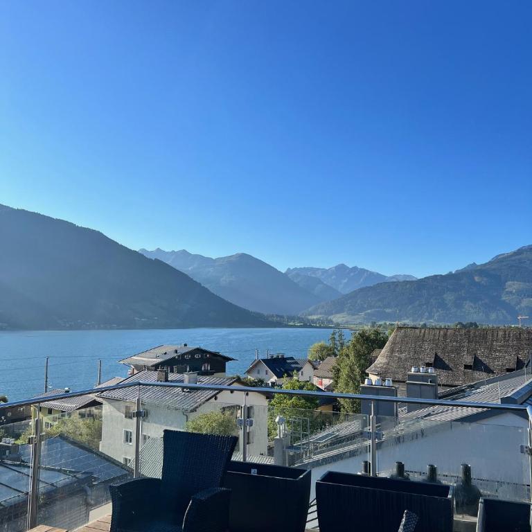 Penthouse Mountain and Lake View, terrace, AirCondition, incl Summer Card - Penthouse Apartment - 22