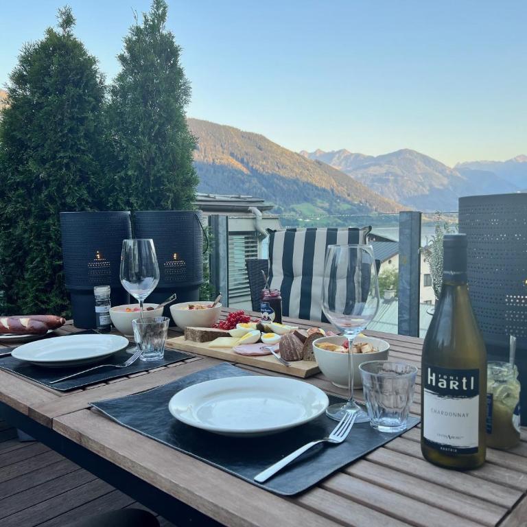 Penthouse Mountain and Lake View, terrace, AirCondition, incl Summer Card - Penthouse Apartment - 25