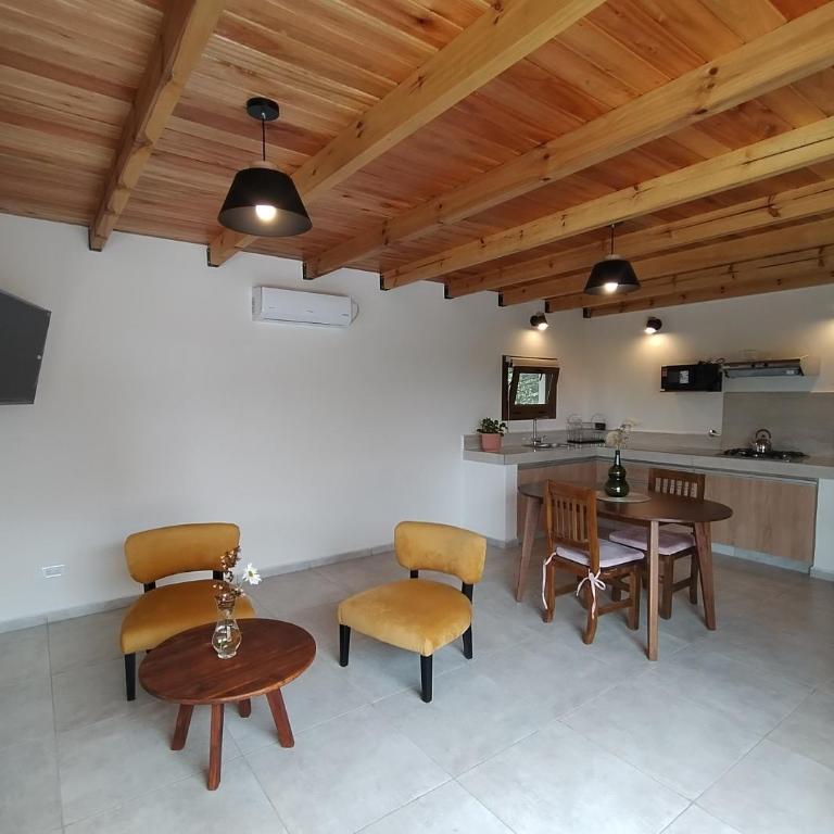 Las Calandrias II - One-Bedroom Apartment - 1