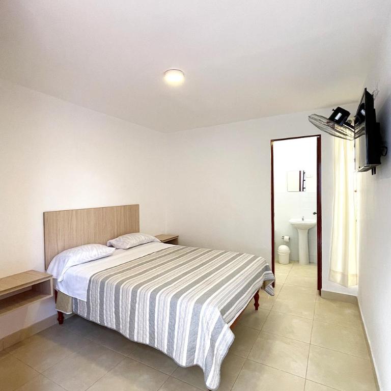LAS PALMERAS HOSTAL - Habitación Doble - 2