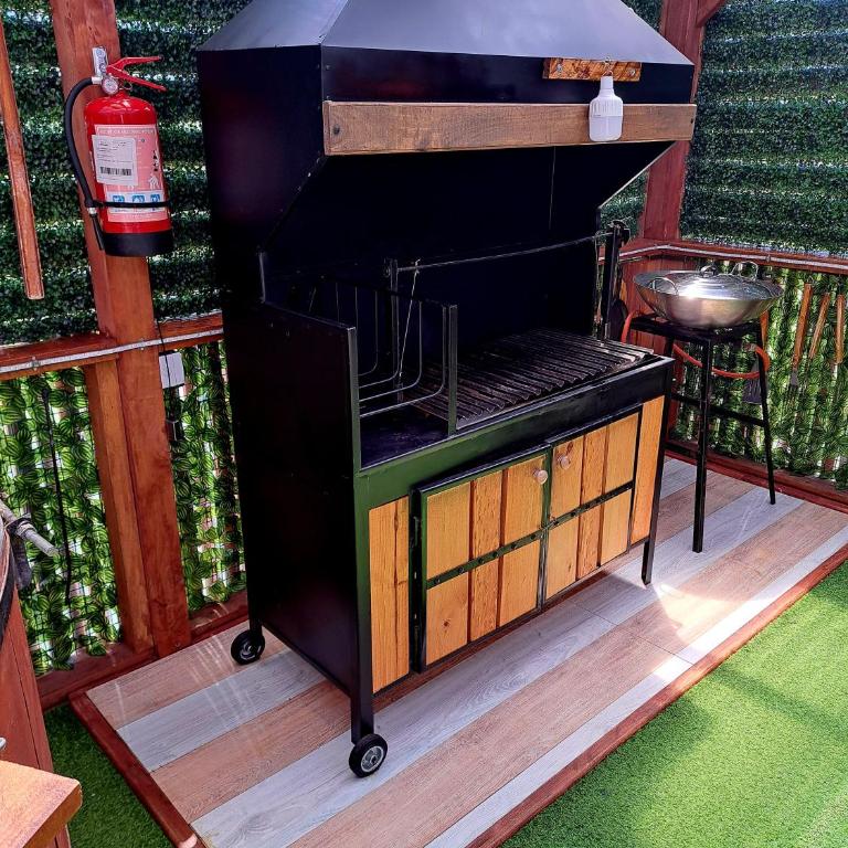Tinaja Caliente incluida en Parcela Completa con Casa, Quincho, Canchas y Juegos - Three-Bedroom House - 17