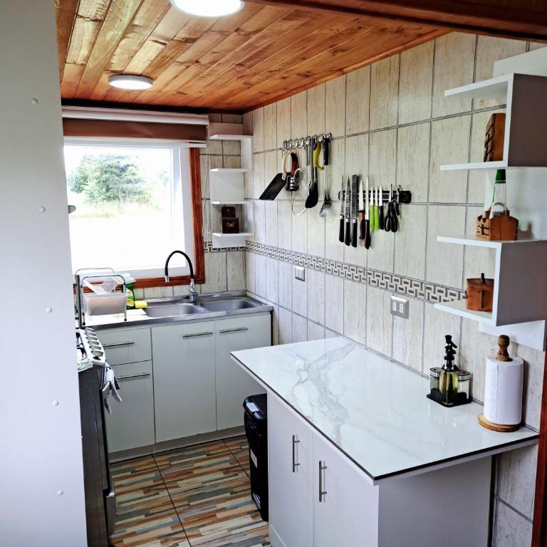 Tinaja Caliente incluida en Parcela Completa con Casa, Quincho, Canchas y Juegos - Three-Bedroom House - 36